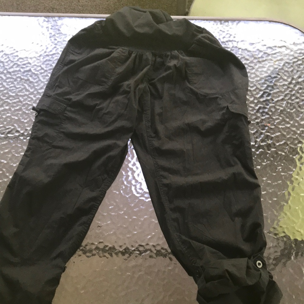Maternity casual pants/capris